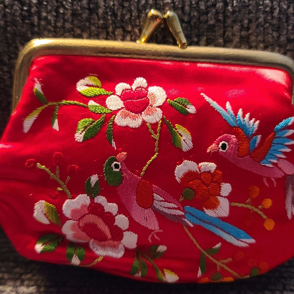 Change Coin Purse Red Floral Silk Brocade Kiss Lo
